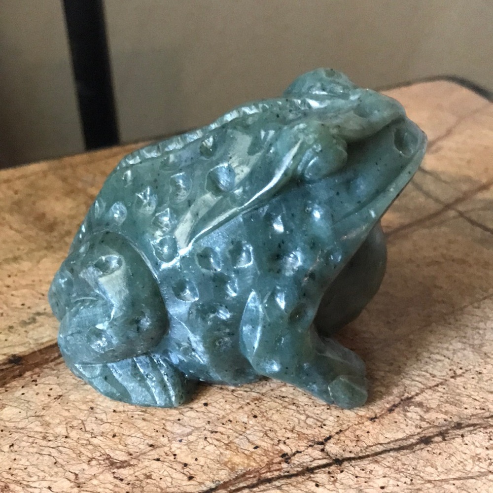 Vintage Heavy Jade Handcarved Frog Detailed - Picture 5 of 16